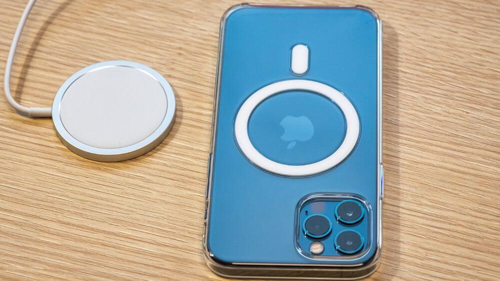 iphone 片手操作 しづらい MagSafeアクセサリー