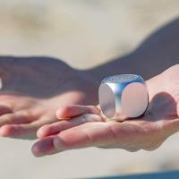 pizzi bluetooth mini speaker ミニスピーカー ブルートゥース ガジェット gadget